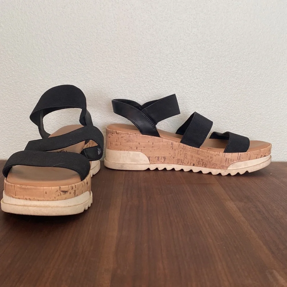 Black Strappy Platform Sandals - Picture 2 of 4